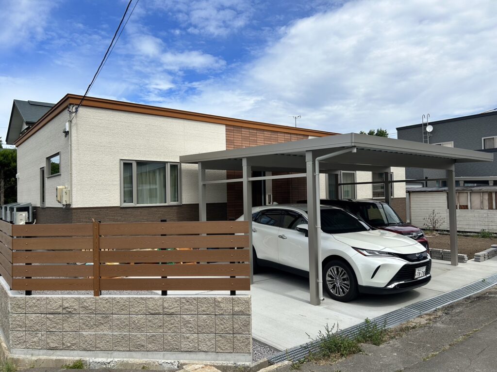 フェンス　カーポート　外構